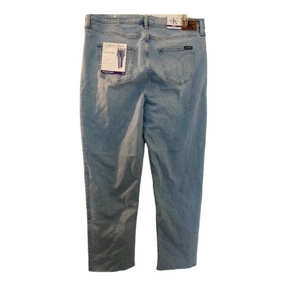 Calvin Klein jeans, size 16, Vintage Straight style, light blue wash. Raw hem. - Picture 5 of 6